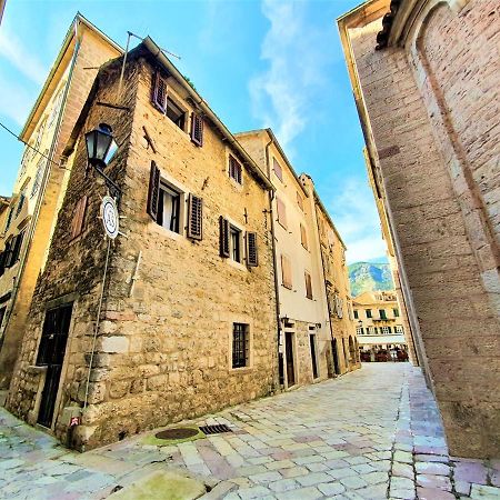 St.Tripun Apartment Kotor Exterior foto