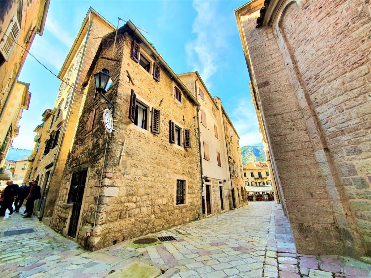 St.Tripun Apartment Kotor Exterior foto