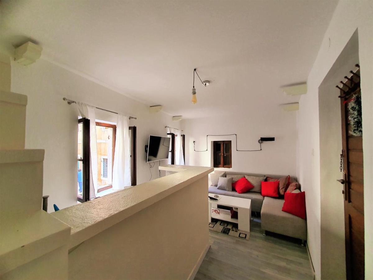 St.Tripun Apartment Kotor Exterior foto
